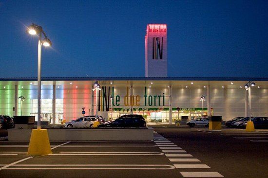 Centro Commerciale Le Due Torri