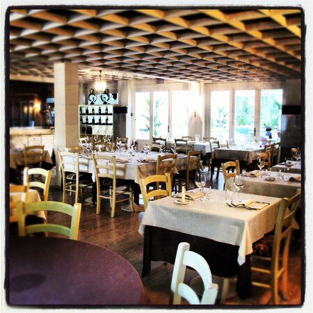 Jowie Restaurant and Lounge