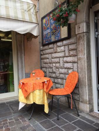 Piccolo Bar