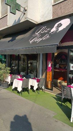 Liz Cafe