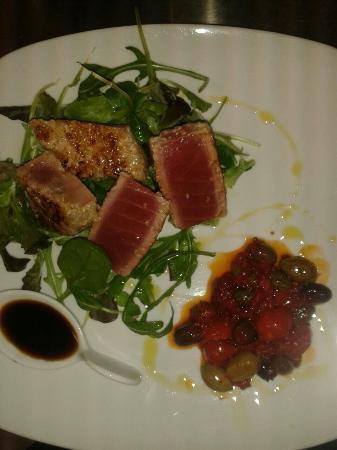 Ombralonga food & drink