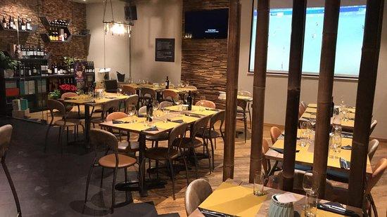 Nimeta Lounge Restaurant
