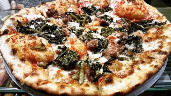 Pizzeria Santoro Farina & Pumarùoru
