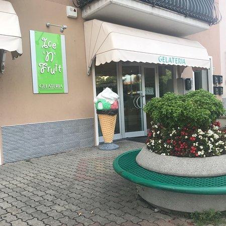 Gelateria Ice 'n' Fruit
