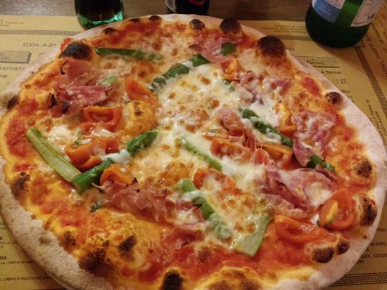 Pizzeria Romana Cafe' Cucina & Pizza