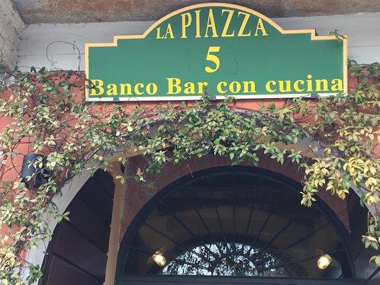 La Piazza N.5