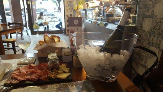 LAB Wine&Coffee