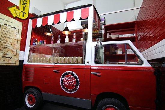 STREET FOOD garage