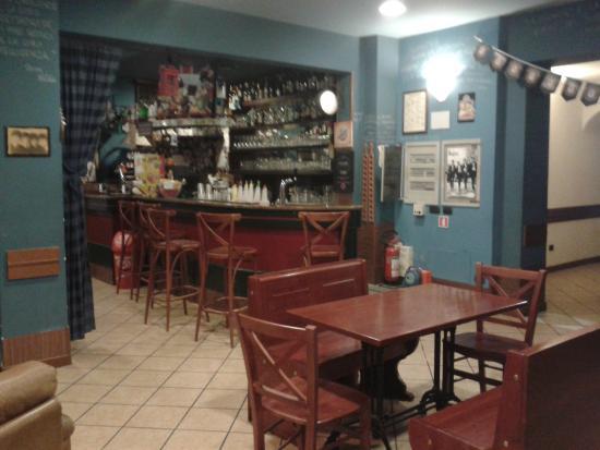 Portobello Road Pub