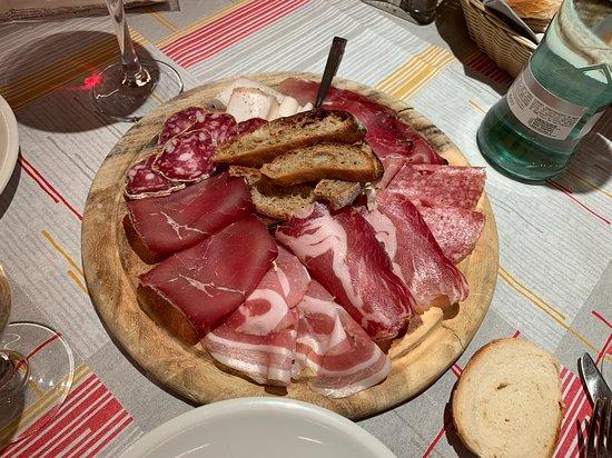 Ristorante E Pizzeria Contado