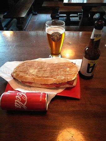 Jolly Pub
