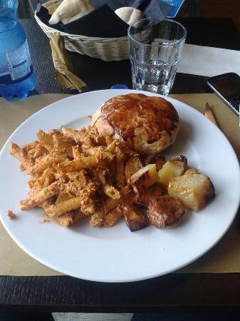Dreams Bay Café