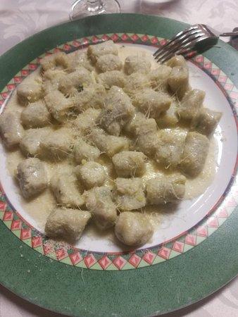 Trattoria Pizzeria Ghè De Tot