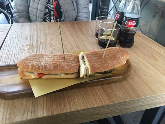 MOLO Bar