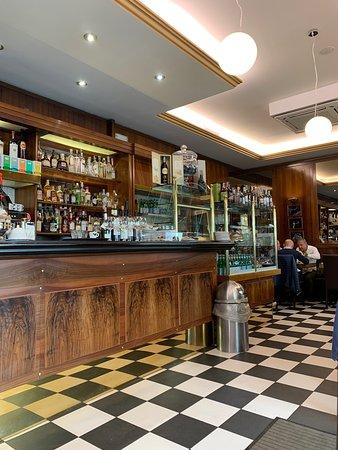 Devoti Bar
