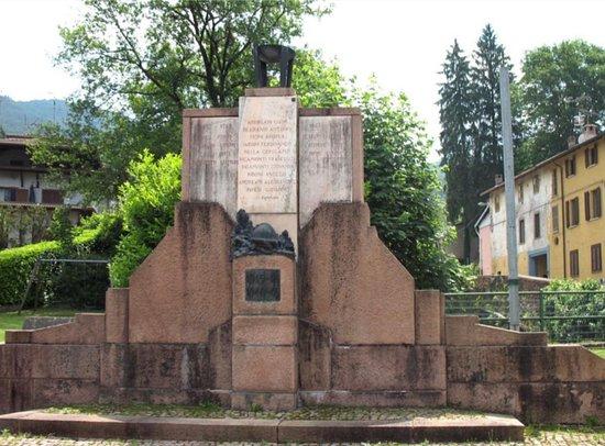 Monumento ai Caduti
