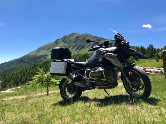 Alpesmototours