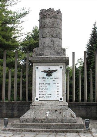 Monumento ai Caduti