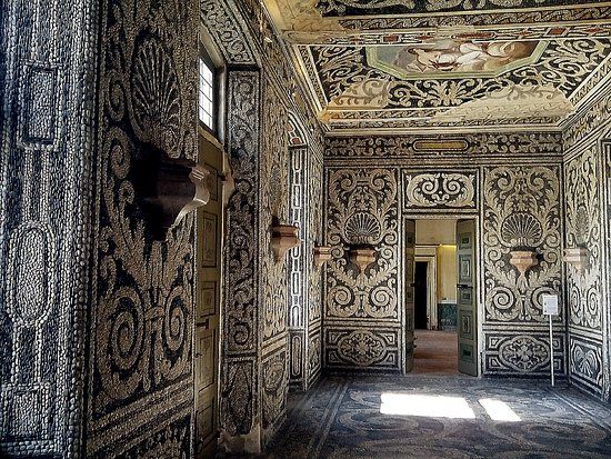 Palazzo Arese Borromeo