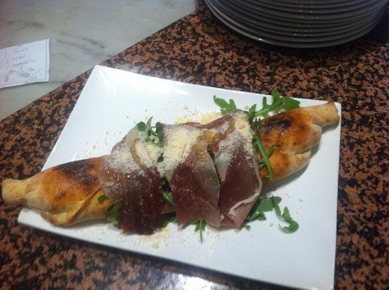 Pizzeria Vecchia Napoli by Carrer