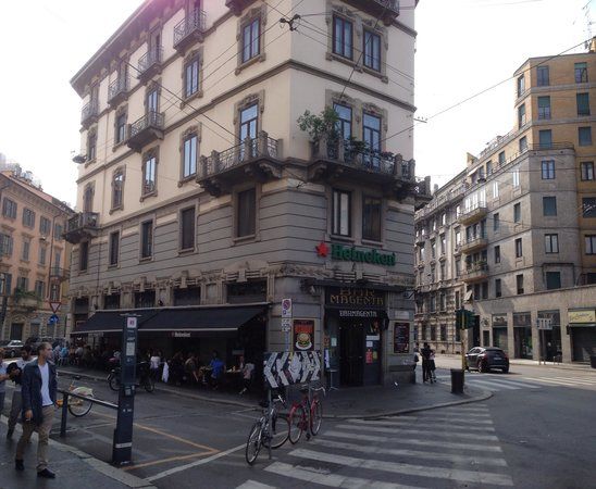 Bar Magenta Milano