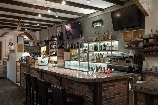 La Gasthaus Osteria