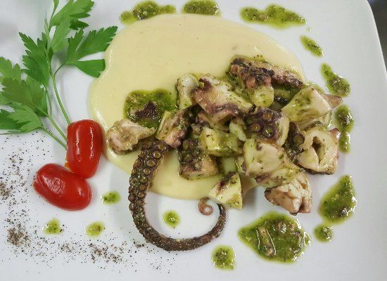 Al Cattaneo Ristorante Pizzeria Wine Bar