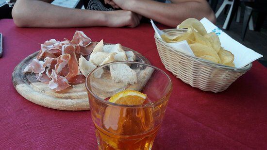 Le Cafe